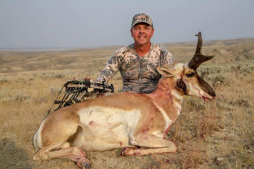 Ron niziolek with his 2015 wyoming archery antelope buck