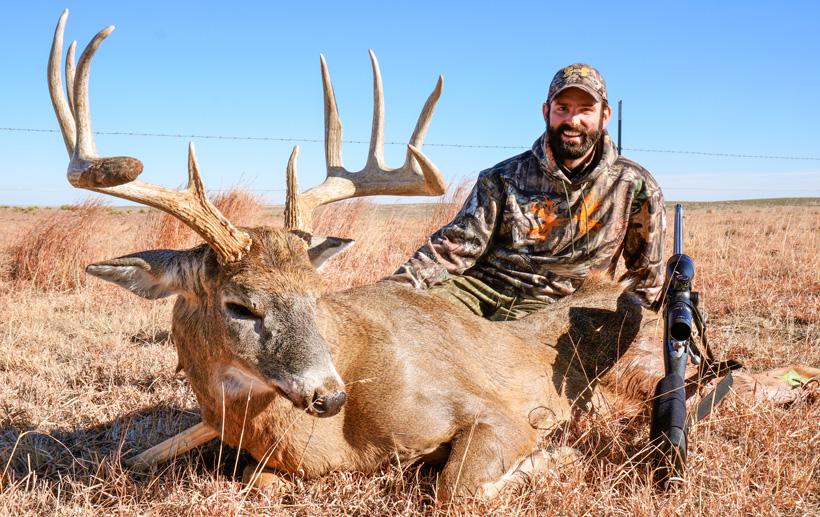 Lucky locating this late season whitetail buck