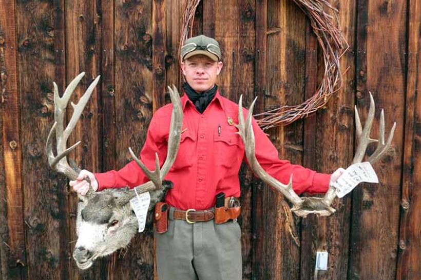 Two Wyoming mule deer bucks poached heads