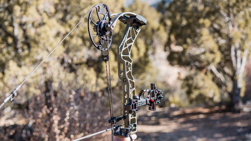 Extended six bridge riser of mathews vxr bow