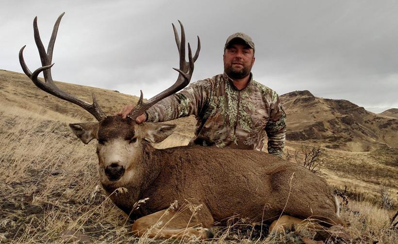 Great mule deer taken with whiskey mountain outfitters