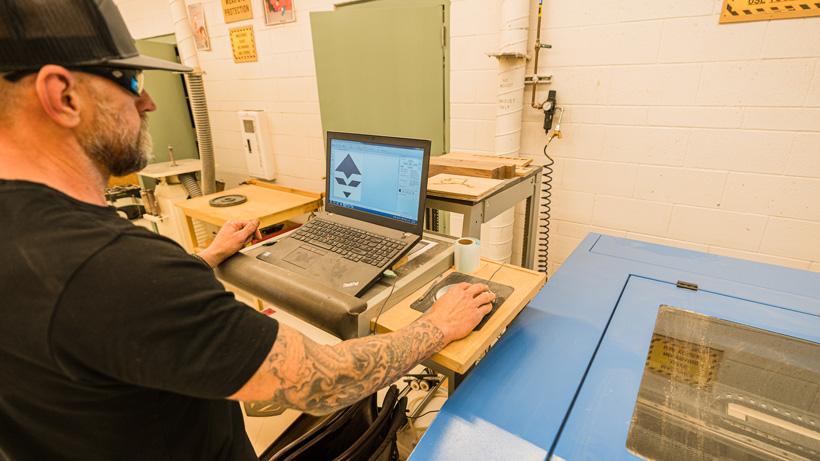 Entering gohunt logo to be burned into barnwood