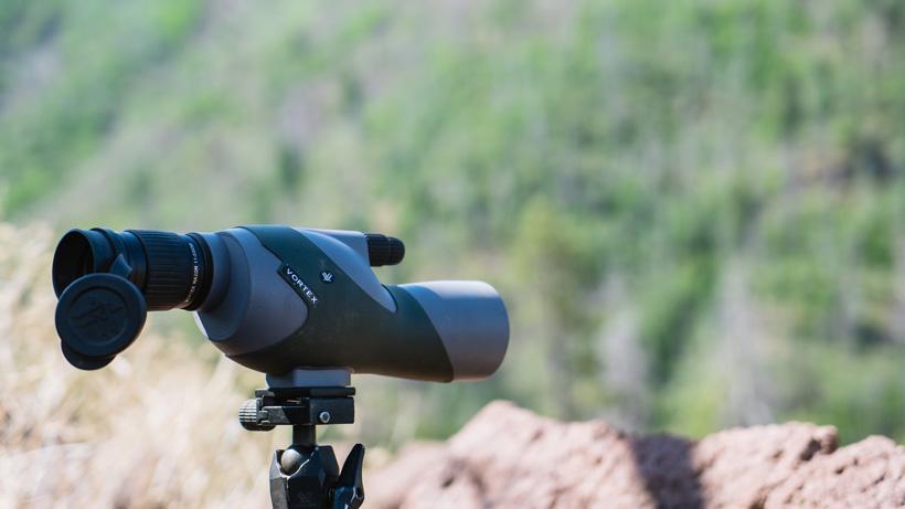 Vortex spotting scope for glassing