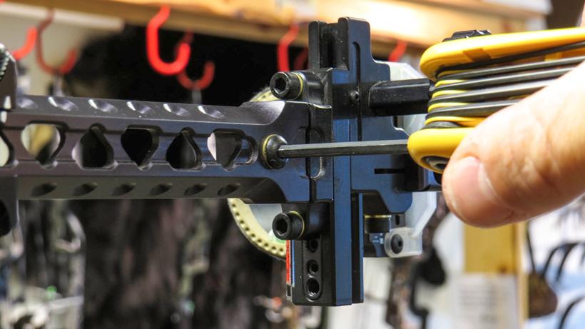 Making a third axis bow sight adjustment