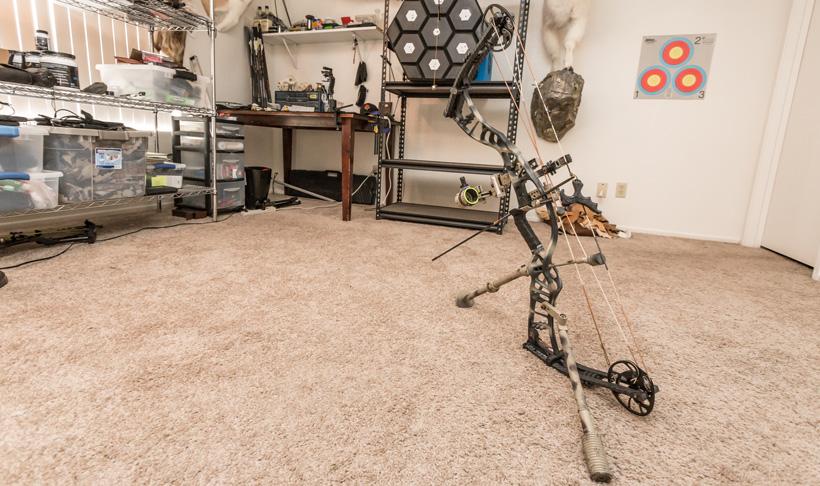 Indoor archery shooting practice