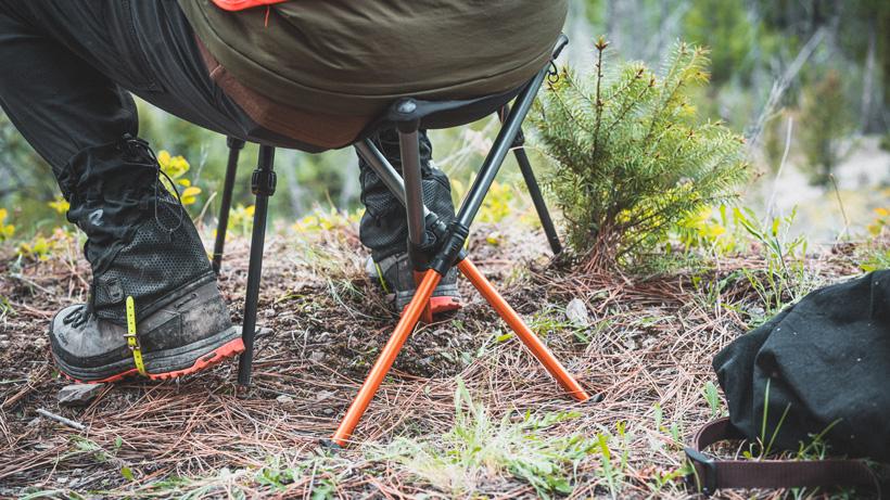 Hillsound glassing stool bear hunting