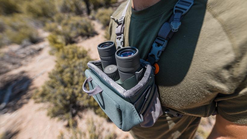 Vortex razor uhd binocular in bino case