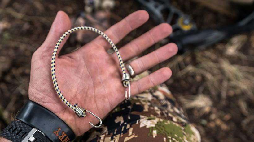 Bungee cord for bowhunting quiver
