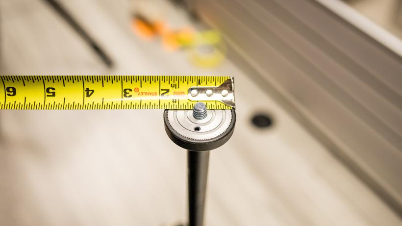 Slik pro 624 carbon fiber tripod head attachment width