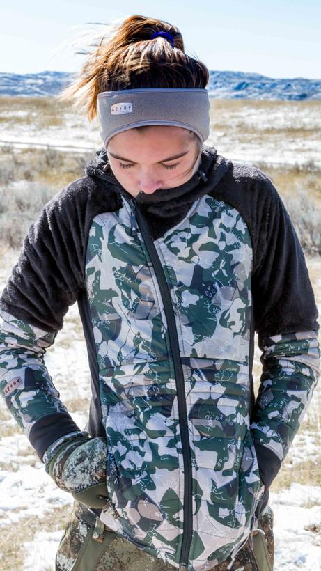 Brown haired girl azyre gear