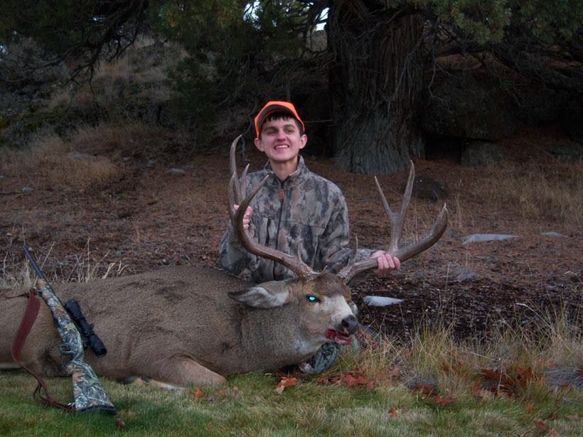 Andrew thomasson legally blind oregon mule deer